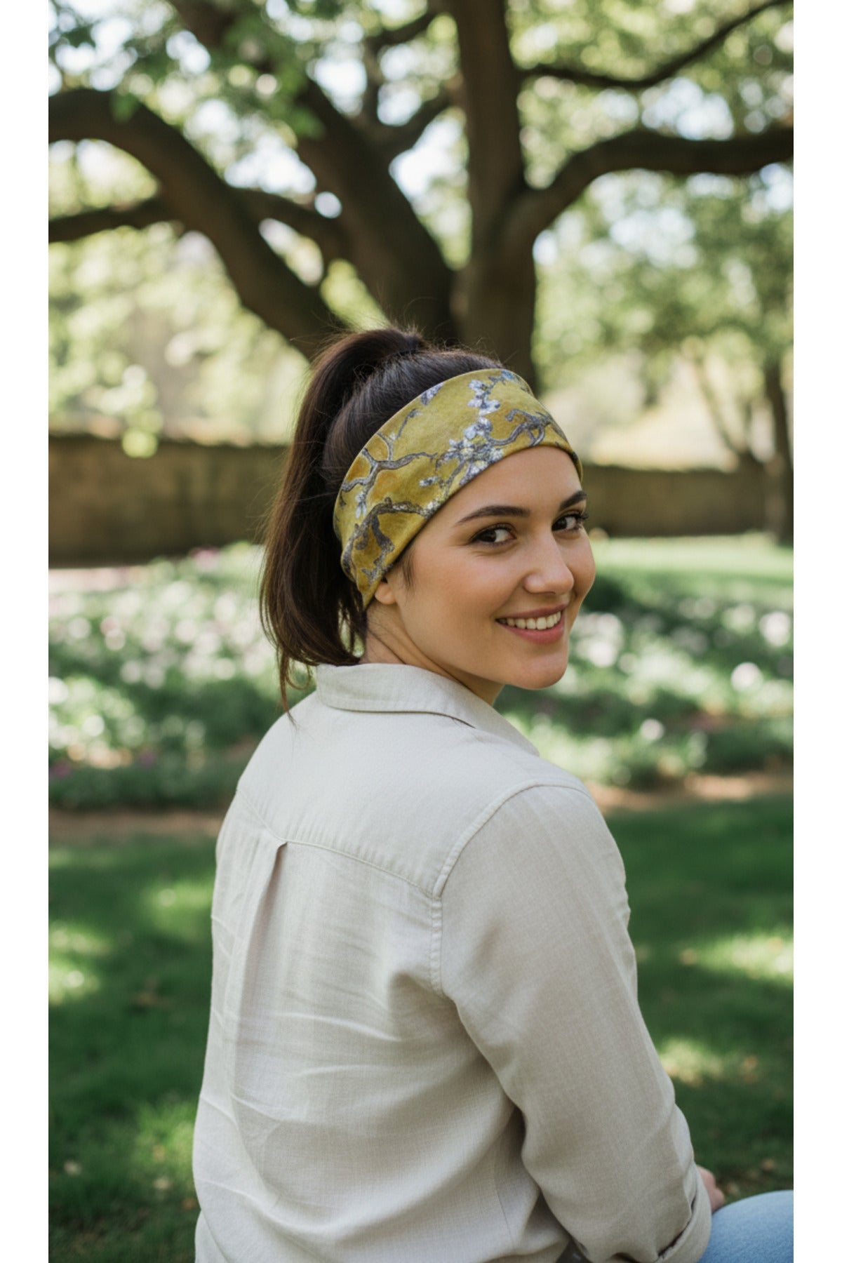 Golden Blossom Desen 70*70cm Bandana/Fular - görsel 2