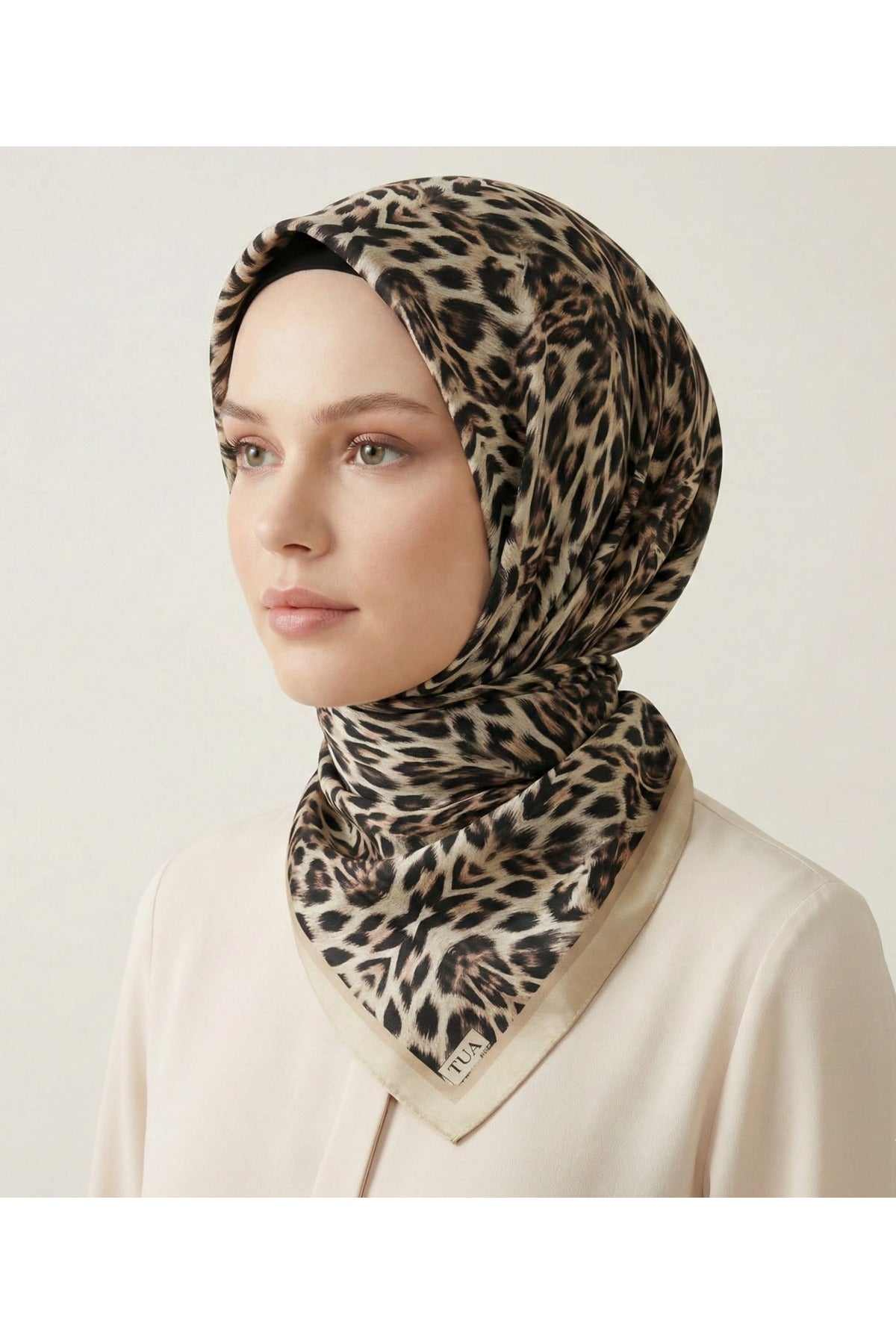 Leo Desen 90X90cm Organic Twill Eşarp/Fular - Bej