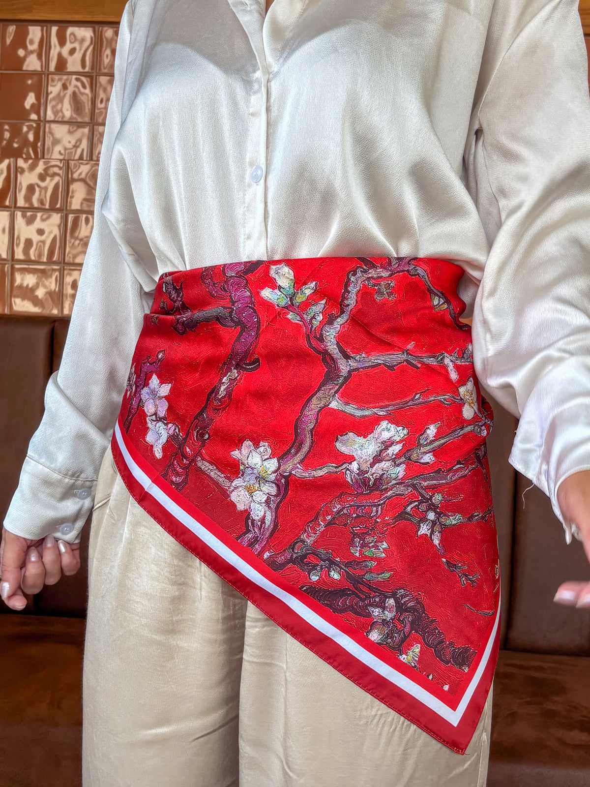 RED BLOSSOM Desen 70*70cm Bandana/Fular