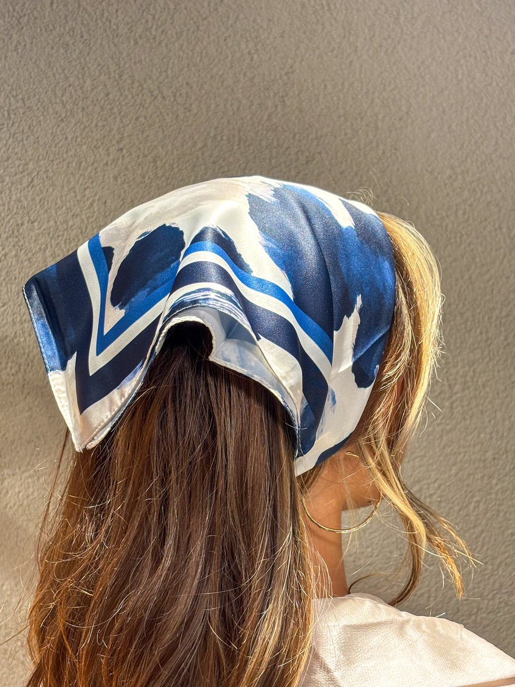 MAVİ FIRÇA DARBELERİ Desen Bandana/Fular