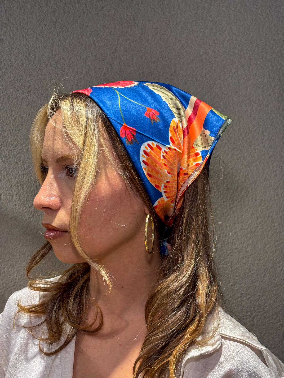 ÇİÇEKLİ KANATLAR Desen Bandana/Fular
